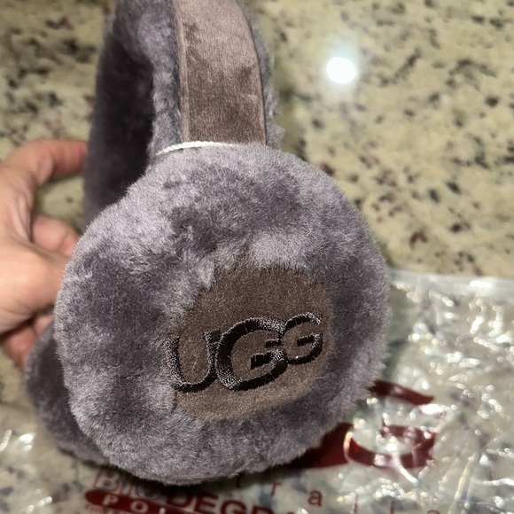 UGG Kids Charcoal Earmuffs - Picture 3 of 3